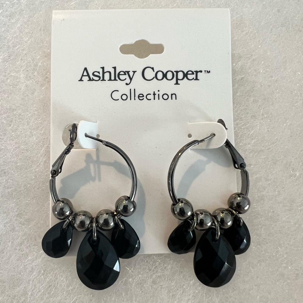 NWT Ashley Cooper Necklace and Earrings Set - Picture 3 of 5